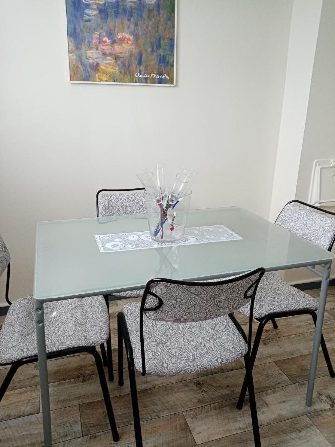 Apartment Sweet *